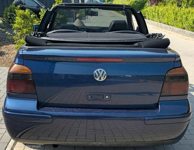 Gebraucht VW Golf Cabriolet Highline 116 PS (85 kW) 2001 Blau Cabrio