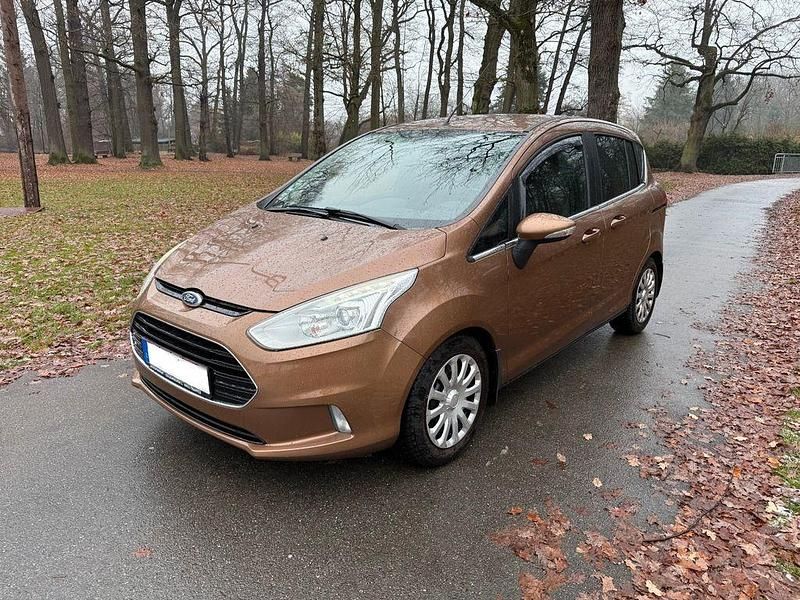 Braun Gebraucht 2013 Ford B-MAX Titanium Van / Kleinbus | 5.950 € (Superpreis) - Bild 1/4