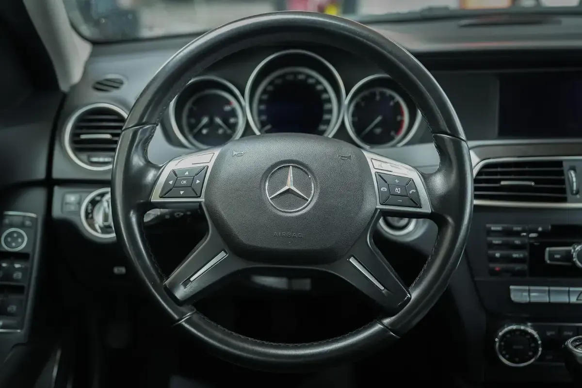 Gebraucht Mercedes C200 136 PS (100 kW) 2012 Schwarz Kombi