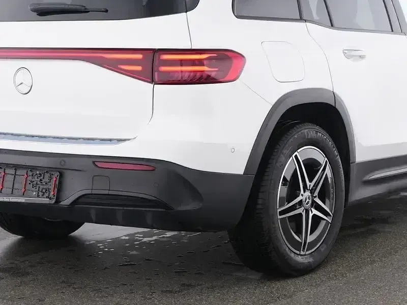 Gebraucht Mercedes EQB250+ AMG 139 kW (190 PS) 2025 Weiß SUV