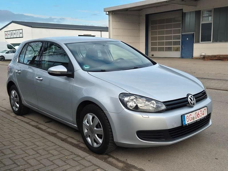 Gebraucht VW Golf VI Trendline 80 PS (58 kW) 2009 Silber Kleinwagen