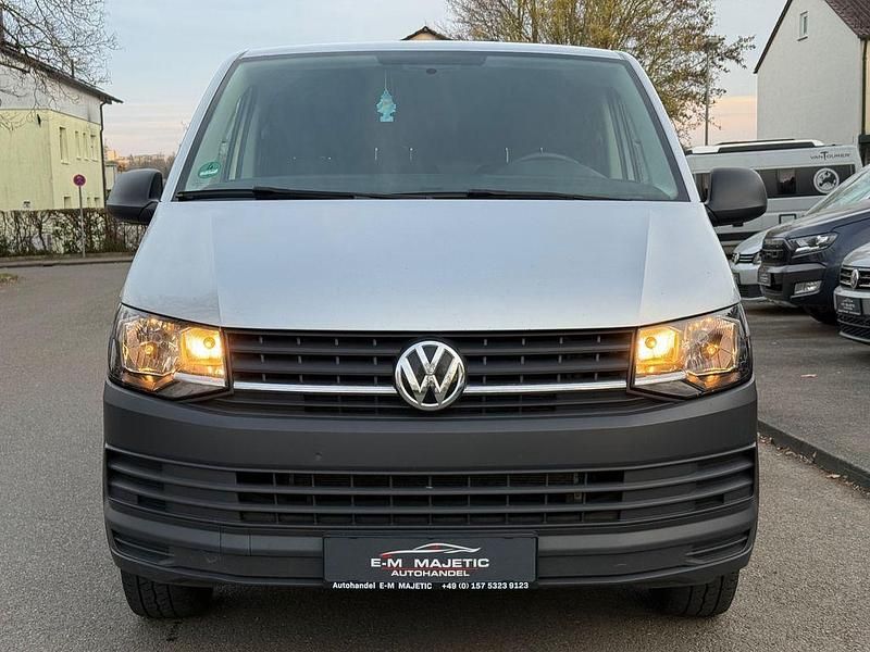 Gebraucht VW Transporter 150 PS (110 kW) 2019 Silber Van