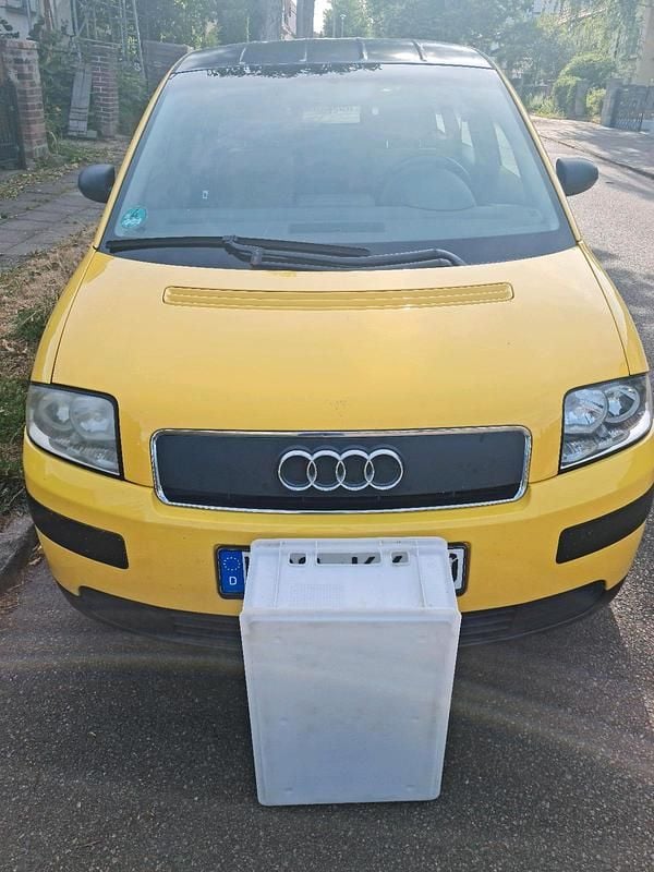 Gelb Gebraucht 2003 Audi A2 Kleinwagen | 4.500 € (Fairer Preis) - Bild 1/4