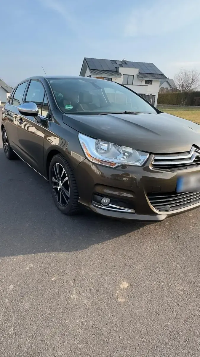 Gebraucht Citroën C4 114 PS (83 kW) 2013 Braun Kombi