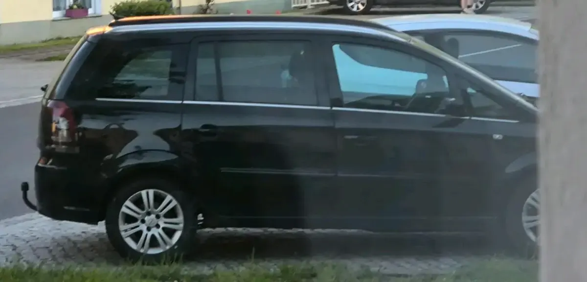 Gebraucht Opel Zafira 150 PS (110 kW) 2009 Schwarz Van / Kleinbus