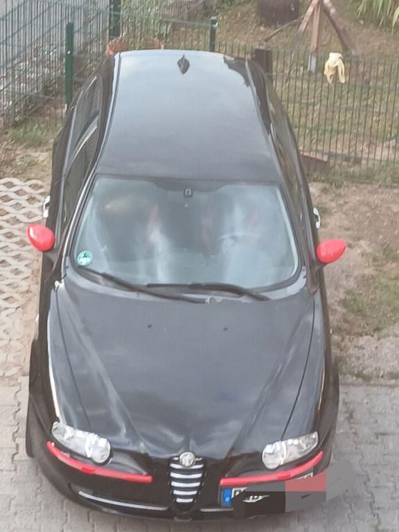 Schwarz Gebraucht 2003 Alfa Romeo 147 Impression Kleinwagen | 1.250 € (Superpreis) - Bild 1/4