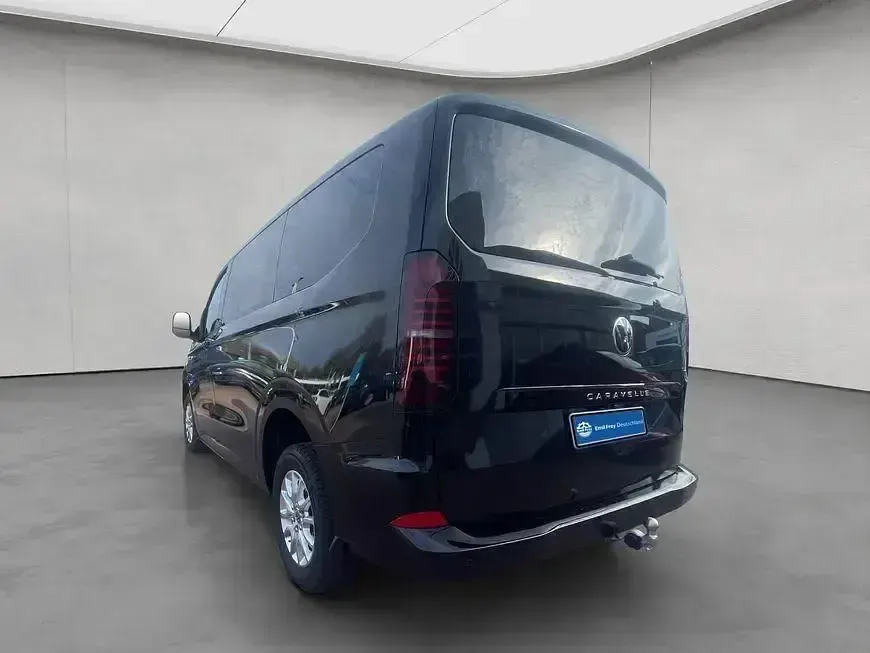 Neu VW Caravelle Life 150 PS (110 kW) 2026 Schwarz Van