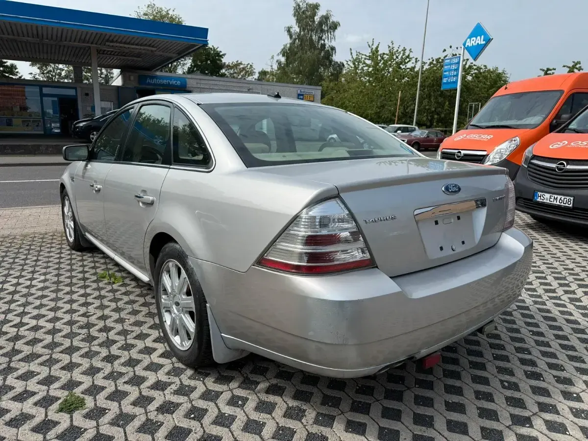 Gebraucht Ford Taurus 266 PS (195 kW) 2008 Silber Limousine