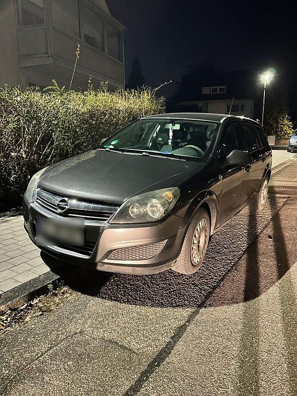 Gebraucht Opel Astra Selection 90 PS (66 kW) 2009 Grau Kombi