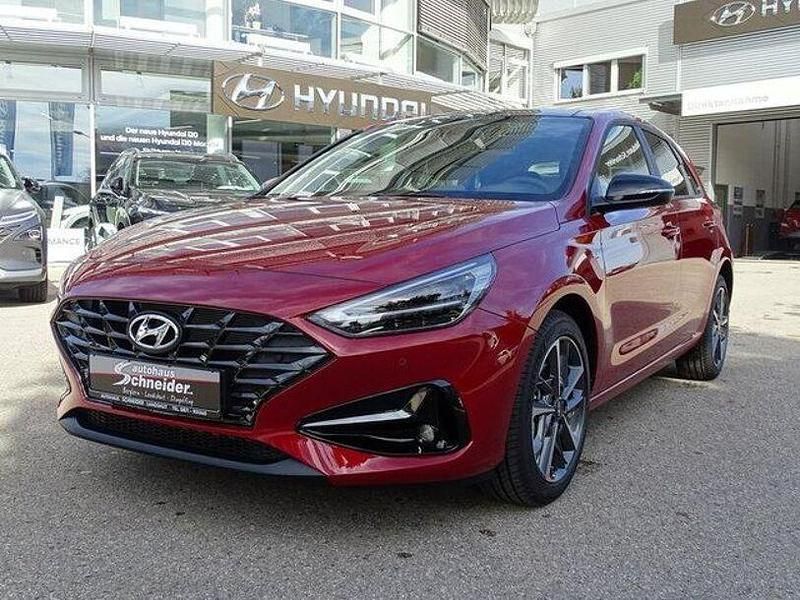 Gebraucht Hyundai i30 Edition 30+ 160 PS (117 kW) 2021 Sunset red Limousine