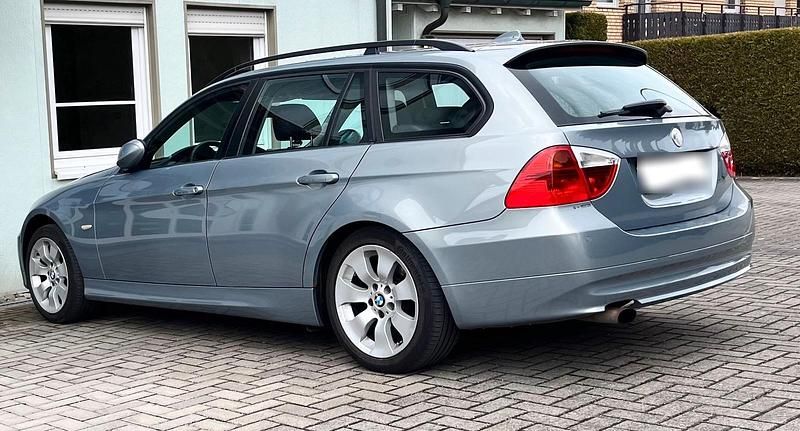 Gebraucht BMW 320 163 PS (119 kW) 2007 Andere farben Kombi