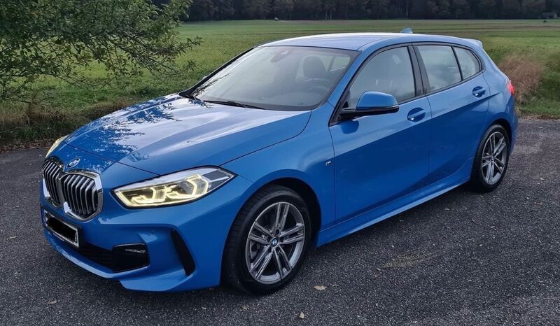 Blau Gebraucht 2020 BMW 118 M Sport Kleinwagen | 19.999 € (Guter Preis) - Bild 1/4
