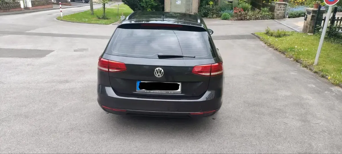 Usata VW Passat 120 CV (88 kW) 2017 Grigio Station wagon