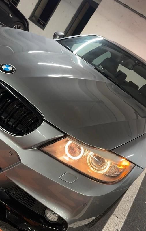 Gebraucht BMW 335 326 PS (239 kW) 2009 Silber Limousine