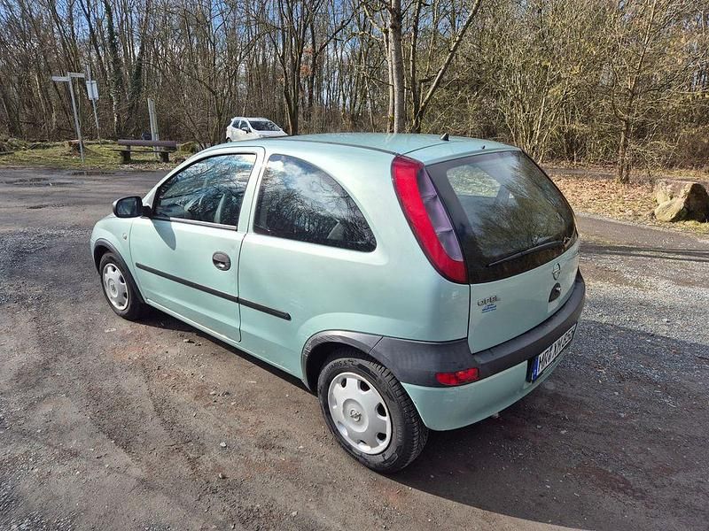 Gebraucht Opel Corsa Comfort 58 PS (42 kW) 2001 Grün Kleinwagen