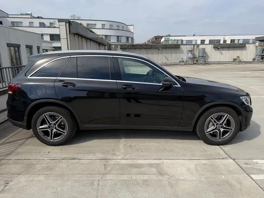 Gebraucht Mercedes GLC200 197 PS (144 kW) 2022 Schwarz SUV