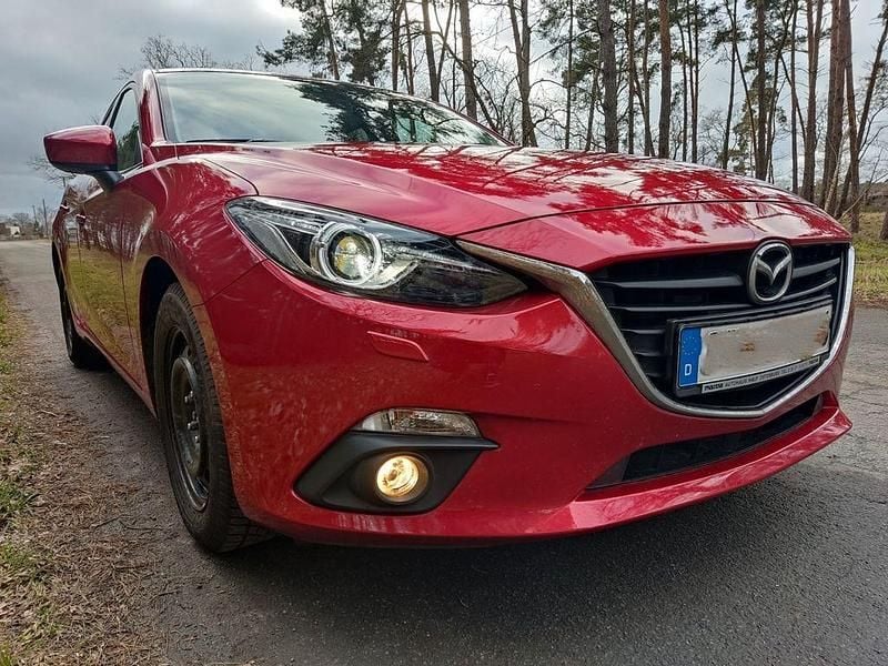 Gebraucht Mazda 3 Center-Line 120 PS (88 kW) 2014 Rot Limousine