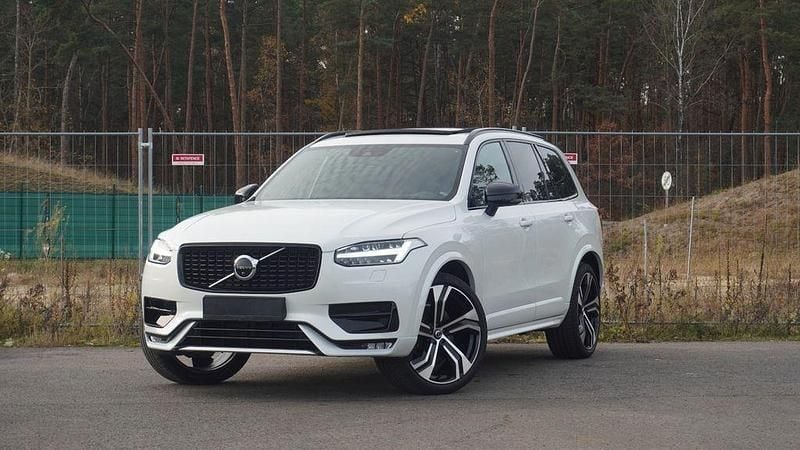 Weiß Gebraucht 2022 Volvo XC90 R-Design SUV | 43.900 € (Superpreis) - Bild 1/4