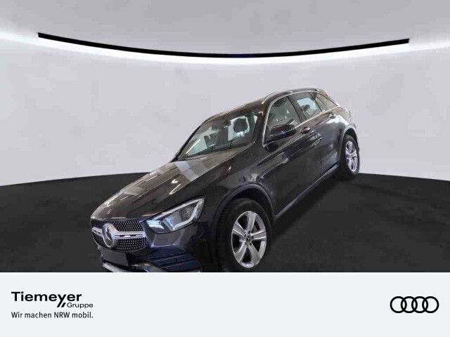 Andere farbe Gebraucht 2020 Mercedes GLC300 AMG SUV | 47.090 € - Bild 1/3