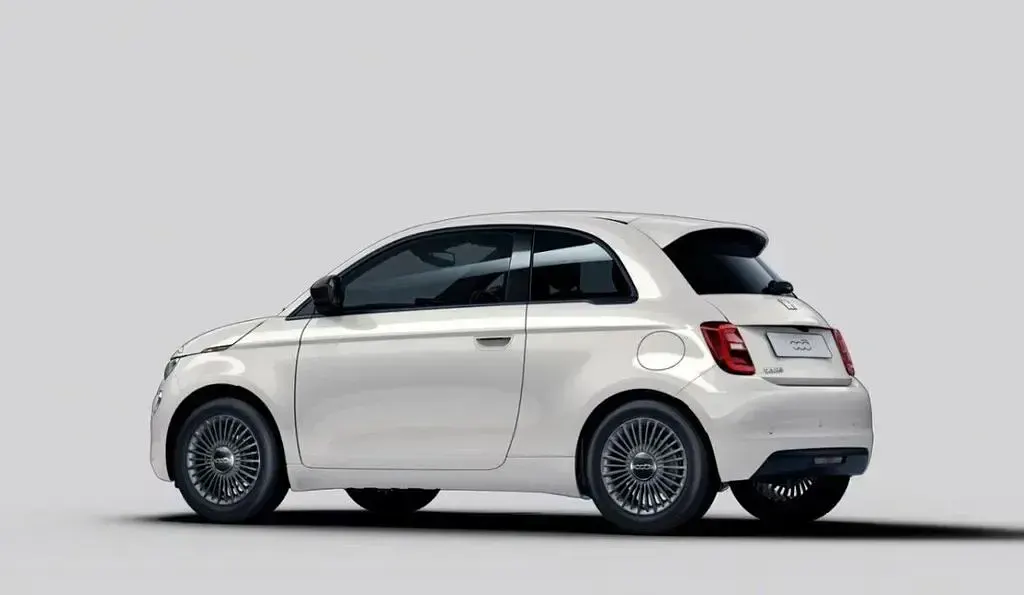 Neu Fiat 500 Icon 65 PS (47 kW) 2026 Weiß Kleinwagen