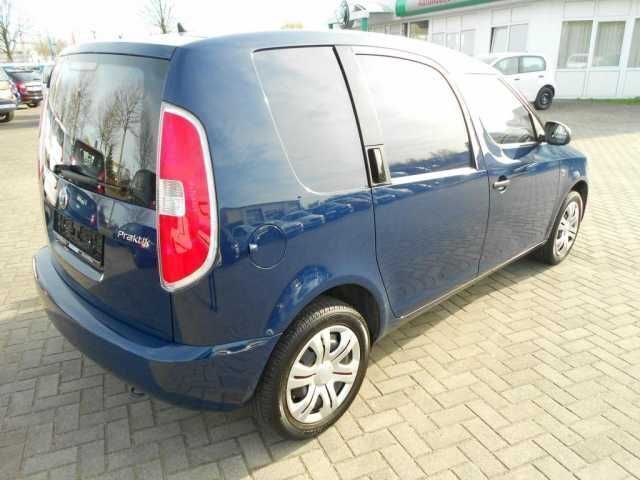 Gebraucht Skoda Roomster 69 PS (50 kW) 2012 Blau Van / Kleinbus