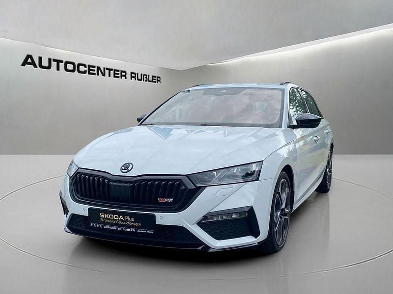 Weiß Gebraucht 2020 Skoda Octavia RS Kombi | 29.990 € (Fairer Preis) - Bild 1/4