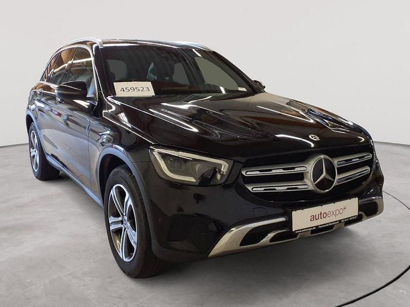 Schwarz Gebraucht 2021 Mercedes GLC220 AMG line SUV | 29.290 € (Guter Preis) - Bild 1/4