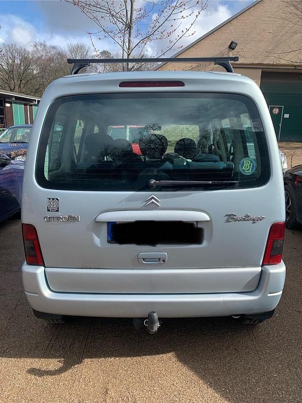 Gebraucht Citroën Berlingo 109 PS (80 kW) 2005 Silber Van / Kleinbus