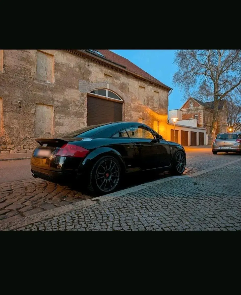 Używany Audi TT S-Line 180 KM (132 kW) 2005 Czarny Coupe