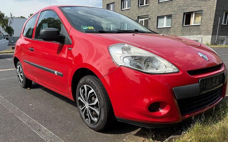 Gebraucht 2012 Renault Clio IV Kleinwagen | 2.350 € - Bild 1/4