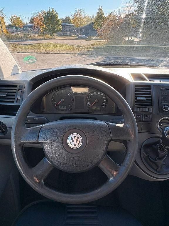 Gebraucht VW T5 131 PS (96 kW) 2008 Silber Van