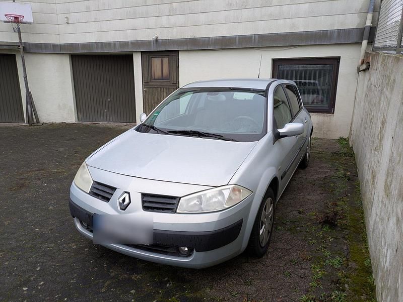 Gebraucht Renault Mégane II 113 PS (83 kW) 2004 Grau Kleinwagen