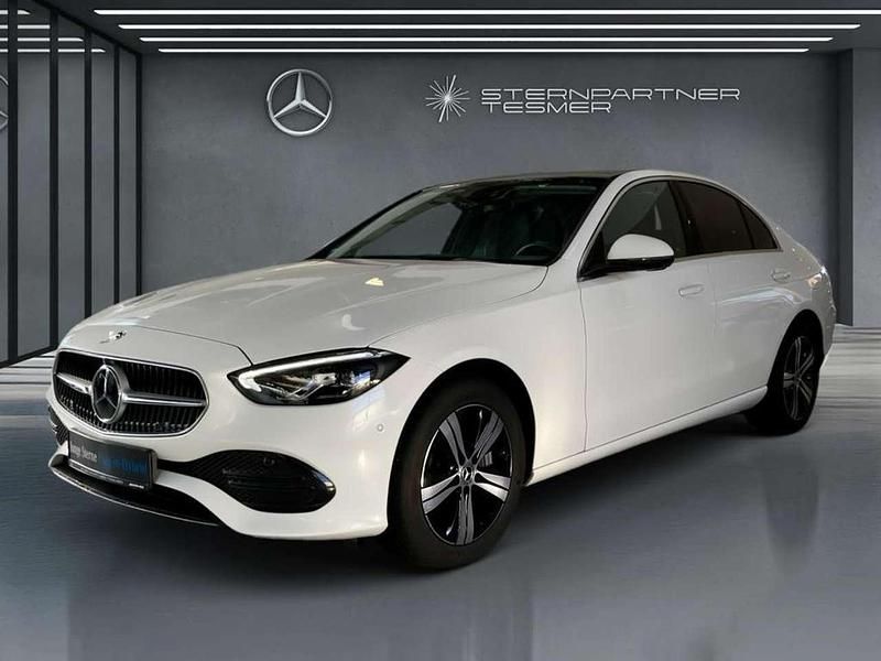 Weiß Gebraucht 2024 Mercedes C300e Avantgarde Limousine | 42.511 € (Fairer Preis) - Bild 1/3