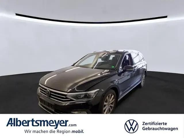 Schwarz Gebraucht 2022 VW Passat Elegance Kombi | 28.887 € (Guter Preis) - Bild 1/4