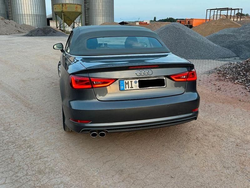 Gebraucht Audi A3 Cabriolet S-Line 179 PS (131 kW) 2014 Grau Cabrio