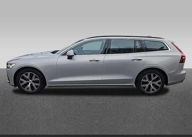 Gebraucht Volvo V60 120 PS (88 kW) 2025 Kombi