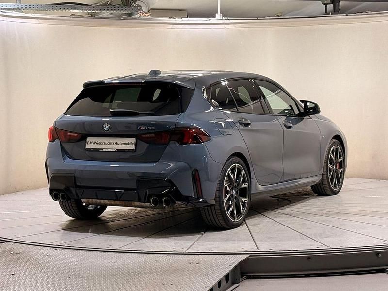 Gebraucht BMW M135 Performance 300 PS (220 kW) 2025 Grau Kleinwagen