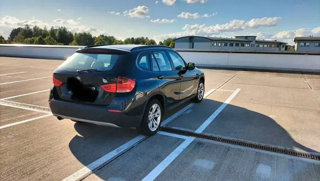 Gebraucht BMW X1 Sport Line 177 PS (130 kW) 2010 Schwarz SUV