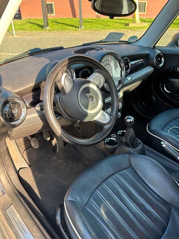 Gebraucht Mini ONE 95 PS (69 kW) 2008 Schwarz Kleinwagen