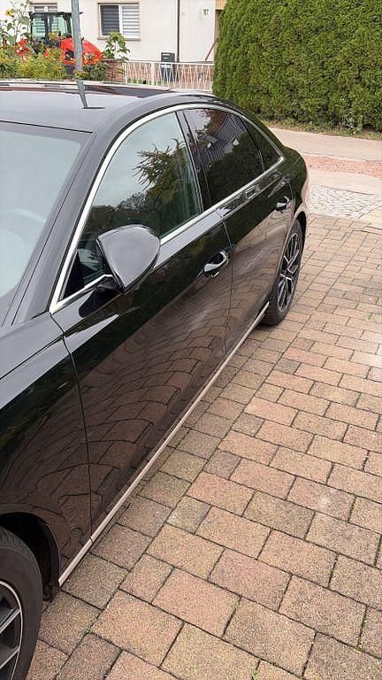 Gebraucht Audi A8 Ambiente 286 PS (210 kW) 2019 Schwarz Limousine