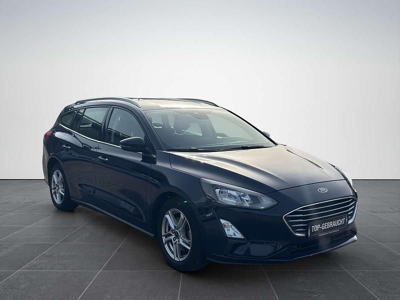 Gebraucht Ford Focus Cool & Connect 125 PS (91 kW) 2021 Blazerblau Kombi