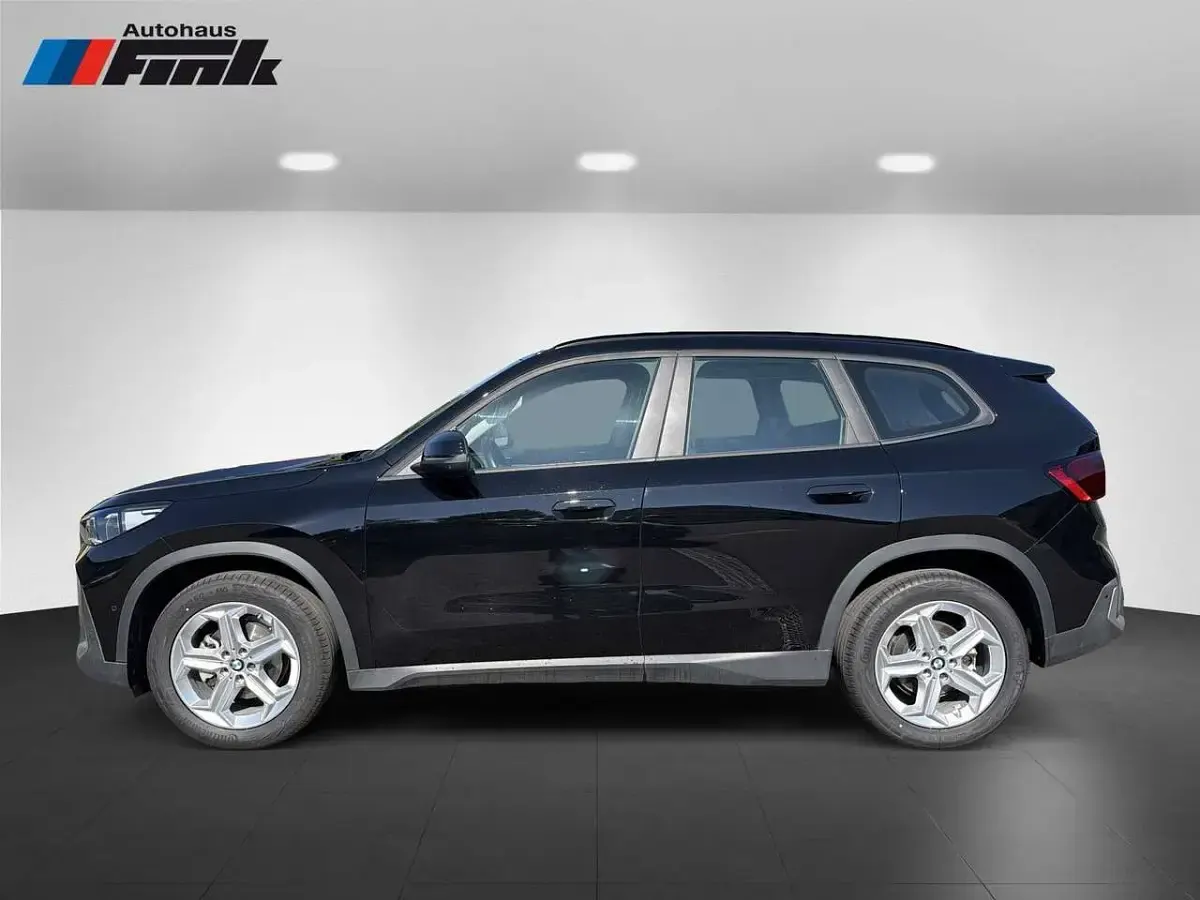 Gebraucht BMW X1 Sport Line 163 PS (119 kW) 2024 Alpinweiß uni SUV