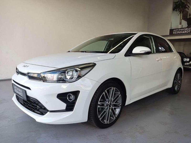 Weiß Gebraucht 2022 Kia Rio Kleinwagen | 13.955 € (Fairer Preis) - Bild 1/4