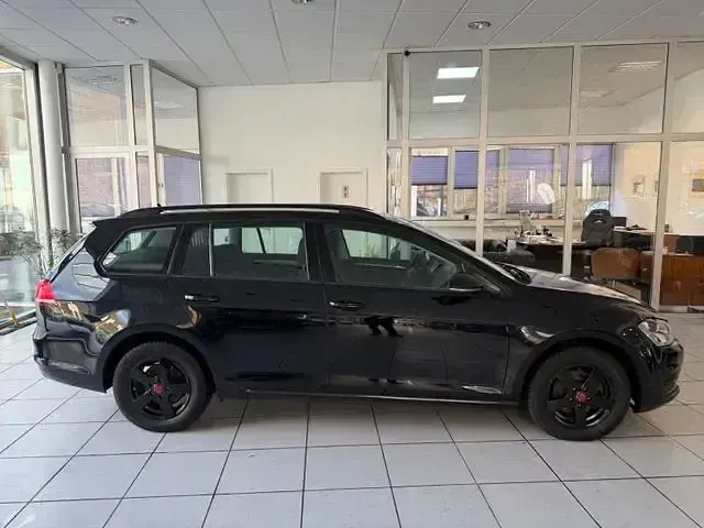 Gebraucht VW Golf VII Trendline 110 PS (80 kW) 2015 Schwarz Kombi