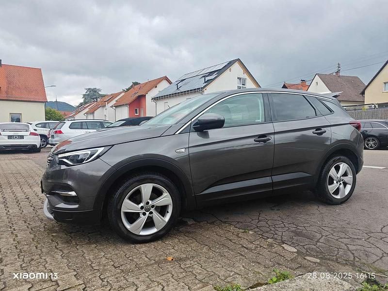 Grau Gebraucht 2018 Opel Grandland X Innovation SUV | 13.495 € (Fairer Preis) - Bild 1/4