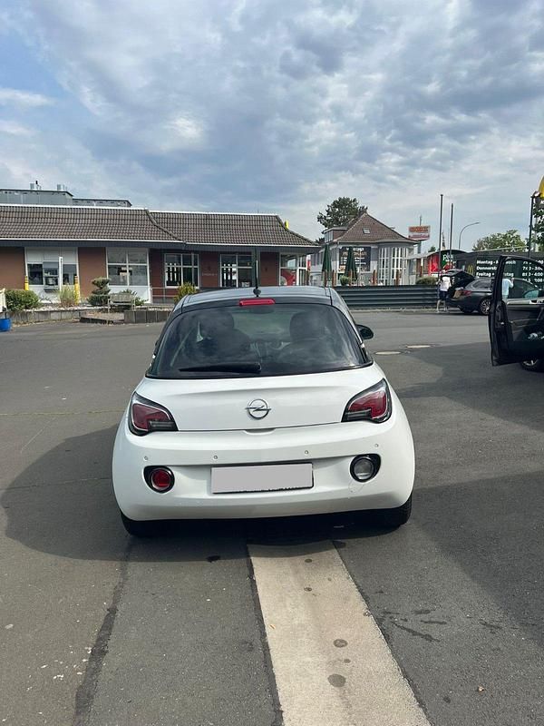 Gebraucht Opel Adam 87 PS (63 kW) 2015 Weiß Kleinwagen