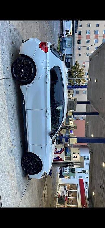 Gebraucht BMW M140 Performance 136 PS (100 kW) 2015 Weiß Kleinwagen