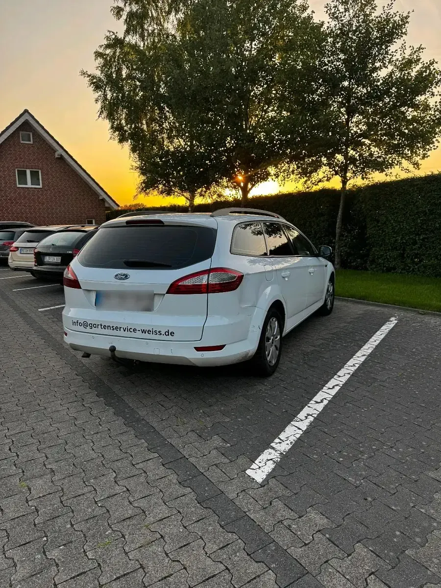 Gebraucht Ford Mondeo 140 PS (102 kW) 2009 Weiß Kombi