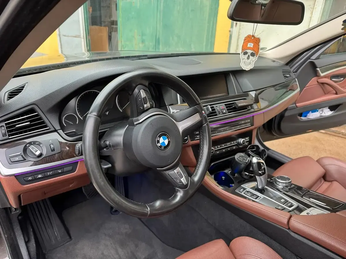 Gebraucht BMW 530 258 PS (189 kW) 2014 Kombi
