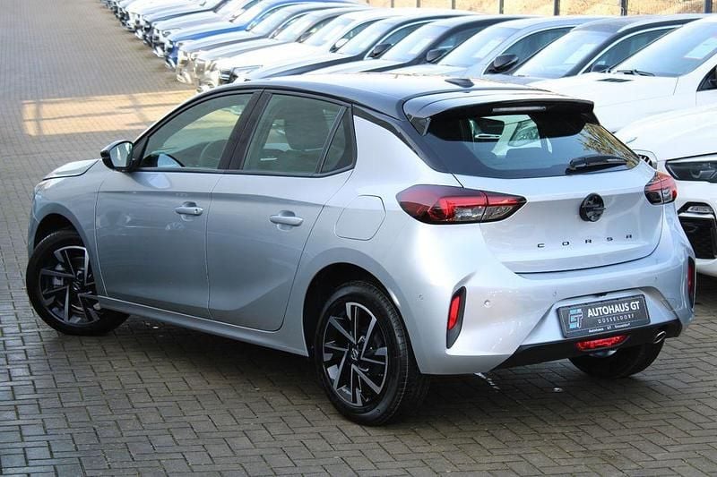 Neu Opel Corsa 101 PS (74 kW) 2025 Grau Kleinwagen